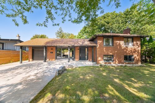 5011 Spruce Ave, Burlington, ON, L7L1M6 | Card Image