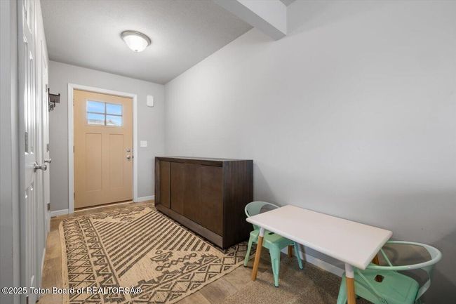 365 Little Greys Loop, House other with 4 bedrooms, 3 bathrooms and null parking in Etna WY | Image 6