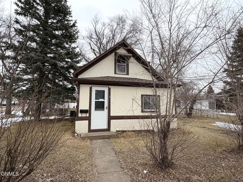 401 7th Avenue Se, Jamestown, ND, 58401 | Card Image