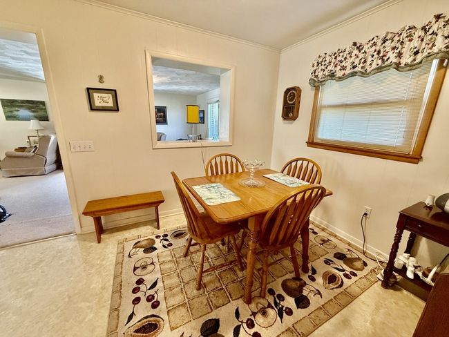 186 Summit Dr, Home with 3 bedrooms, 2 bathrooms and null parking in Peterstown WV | Image 34