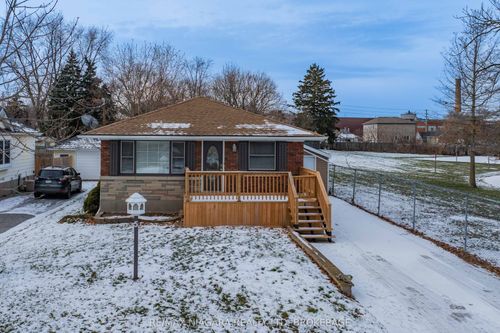 5 St Peter St, Saint Catharines, ON, L2T1N7 | Card Image