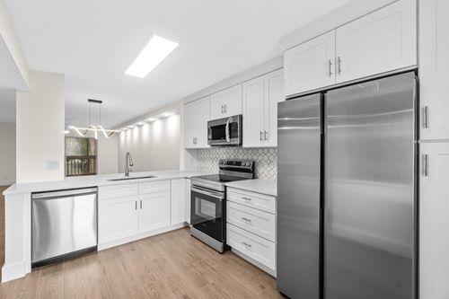 apt-305-7350 Kinghurst Dr, Delray Beach, FL, 33446-2985 | Card Image