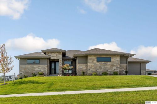 20617 Kansas Ave, Elkhorn, NE, 68022-4173 | Card Image