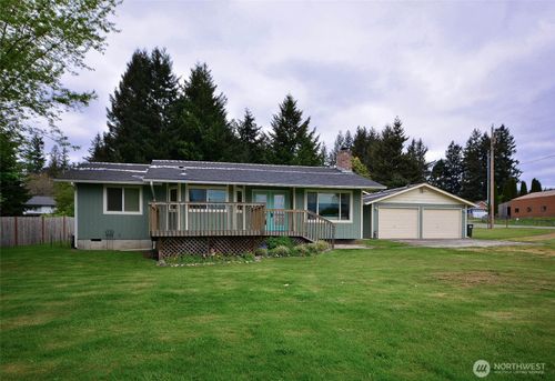 15807 Lawrence Pl Se, Yelm, WA, 98597-9103 | Card Image