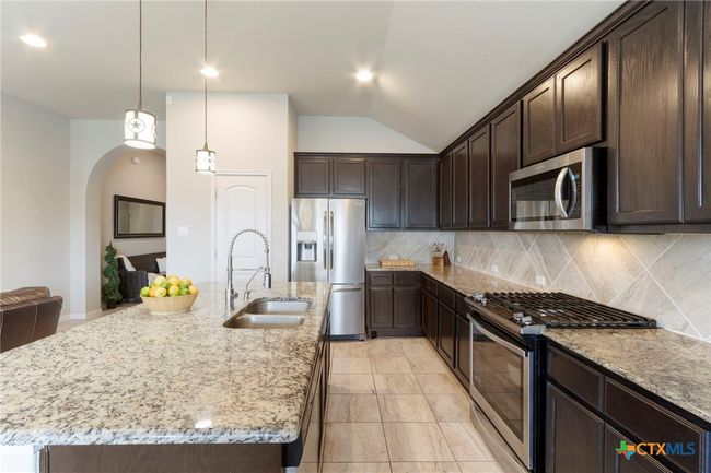 521 Kirkhill St, House other with 4 bedrooms, 2 bathrooms and null parking in Hutto TX | Image 11