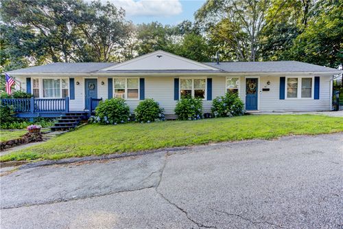 11 Golden Blvd, North Smithfield, RI, 02896-7207 | Card Image