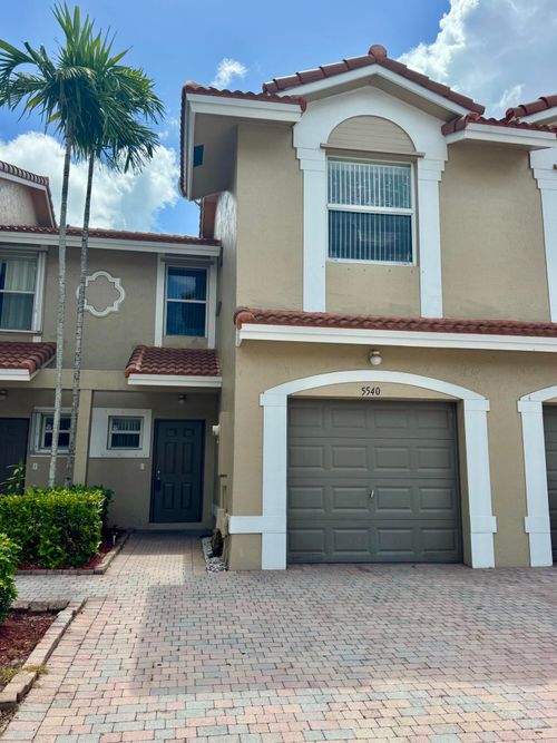 5540 Nw 90th Ter, Sunrise, FL, 33351-7774 | Card Image