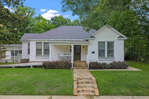 607 E Delta St, Jefferson, TX, 75657 | Card Image