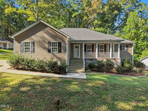 831 Eagles Nest Dr, Sanford, NC, 27332-8388 | Card Image