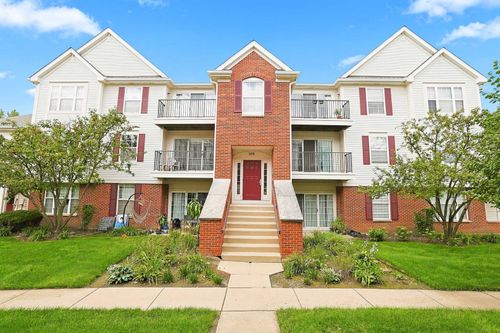 205-700 Mill Cir, Wheeling, IL, 60090-4207 | Card Image