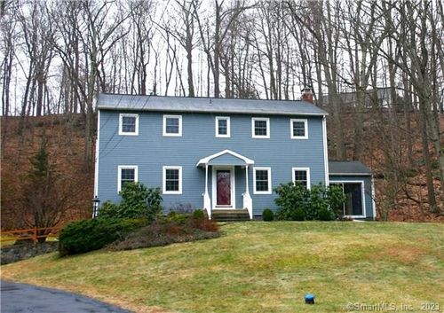 16 Dawn Ln, Ridgefield, CT, 06877-2807 | Card Image