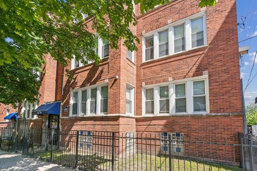 740 E 82nd St, Chicago, IL, 60619-5060 | Card Image