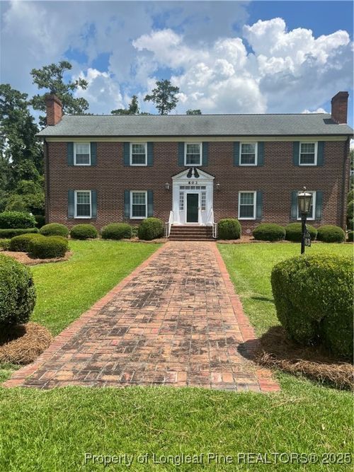 803 E Peach St, Rowland, NC, 28383-8613 | Card Image