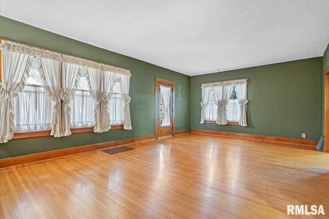330 W Loud St, House other with 4 bedrooms, 1 bathrooms and null parking in Virden IL | Image 6