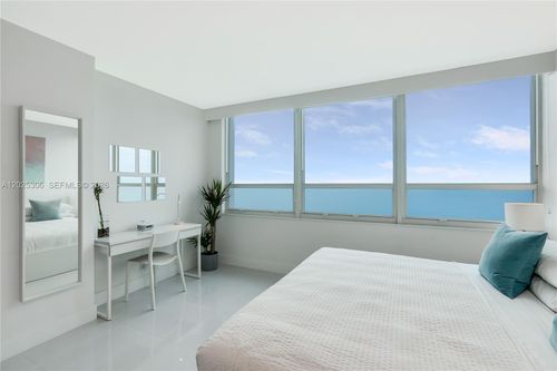 724-5445 Collins Ave, Miami Beach, FL, 33140-2568 | Card Image
