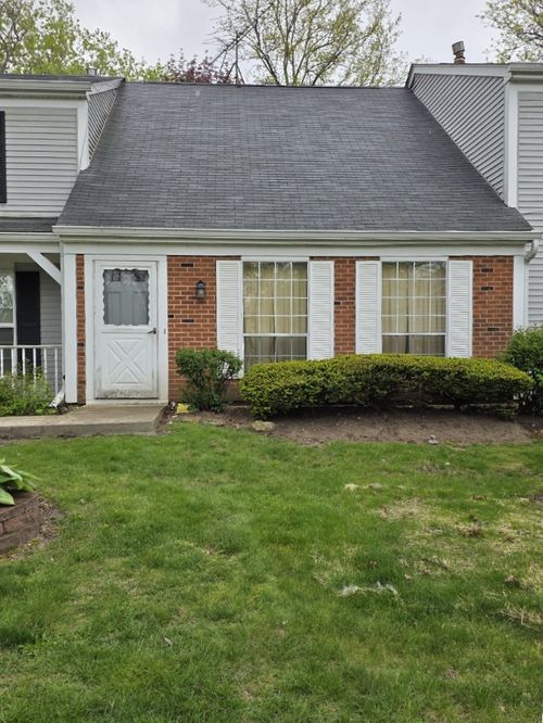 94 Hickory Ln, Cary, IL, 60013-1525 | Card Image