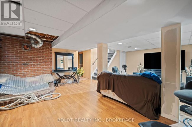 5032 Heather Ave, House other with 6 bedrooms, 4 bathrooms and 6 parking in Niagara Falls ON | Image 30