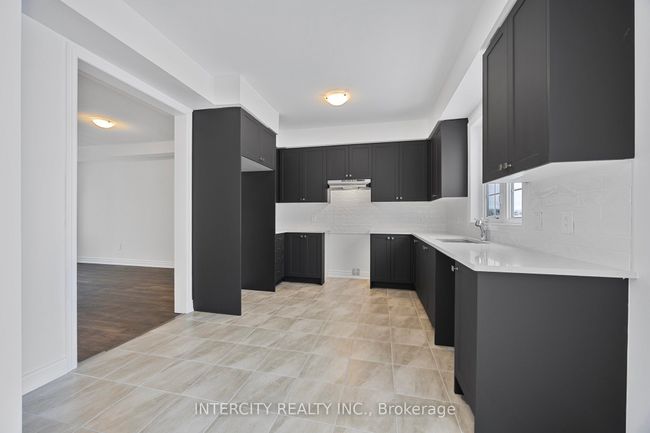 3 Avalon Dr, House attached with 3 bedrooms, 3 bathrooms and 1 parking in Wasaga Beach ON | Image 12