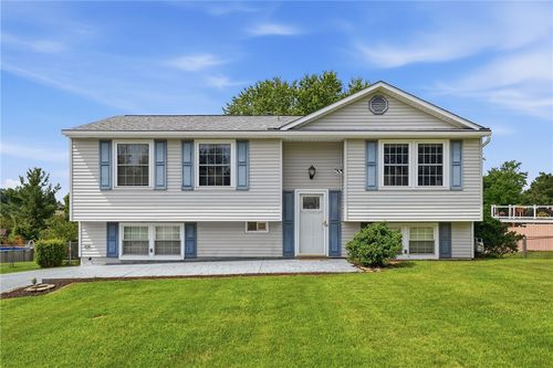 113 Cranbrooke Dr, Coraopolis, PA, 15108-9146 | Card Image