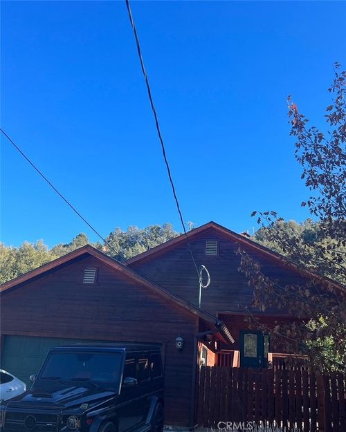 2504 Glacier Drive, Frazier Park, CA, 93225 | Card Image