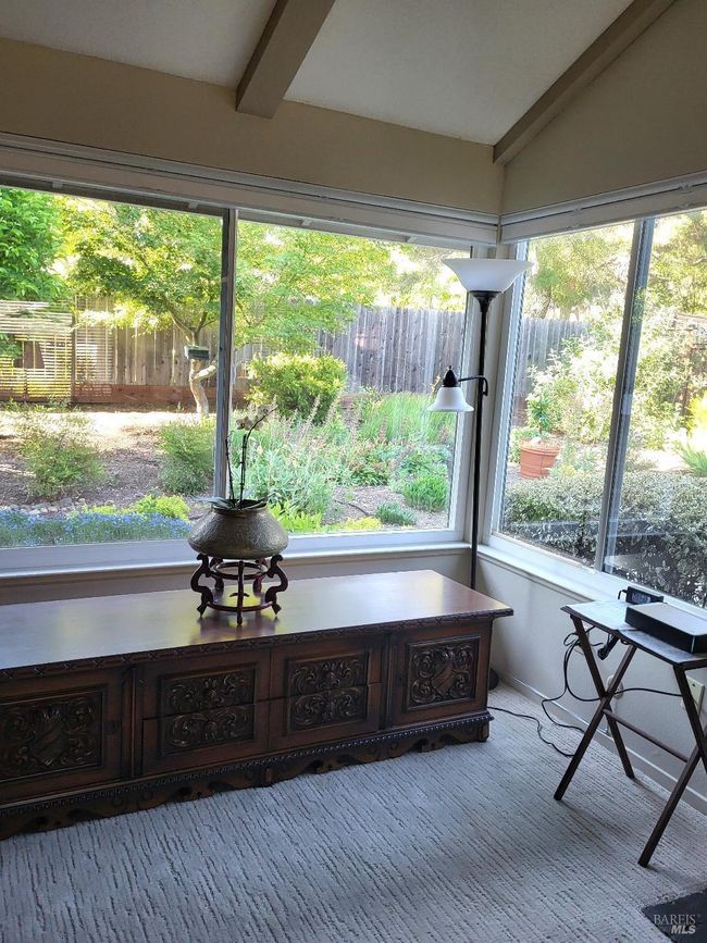 123 Old Oak Ln, House other with 2 bedrooms, 2 bathrooms and 4 parking in Santa Rosa CA | Image 7
