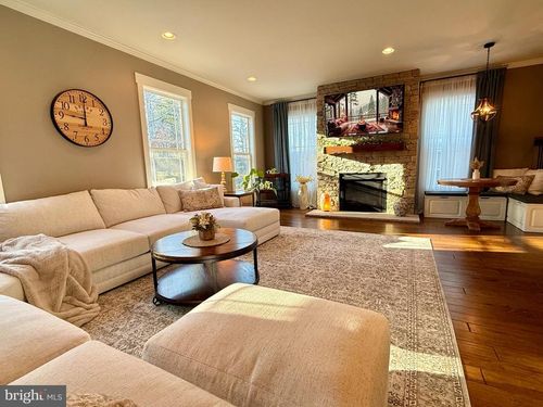 11423 Hayloft Ln, Glen Allen, VA, 23060-6024 | Card Image