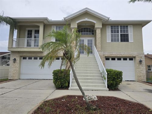 7423 Southwind Dr, Hudson, FL, 34667-3931 | Card Image