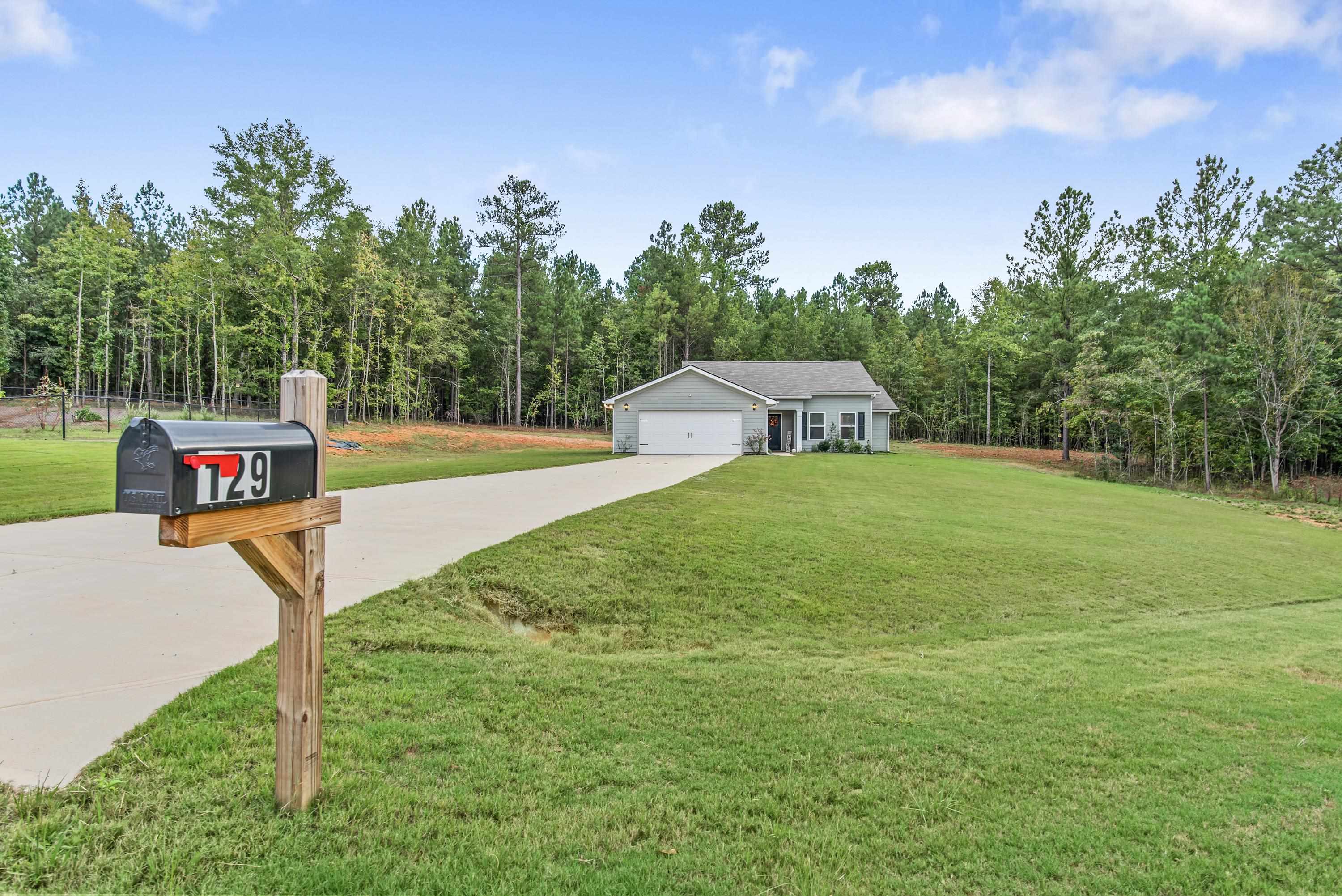 Wesley Ln, Eatonton, GA 31024