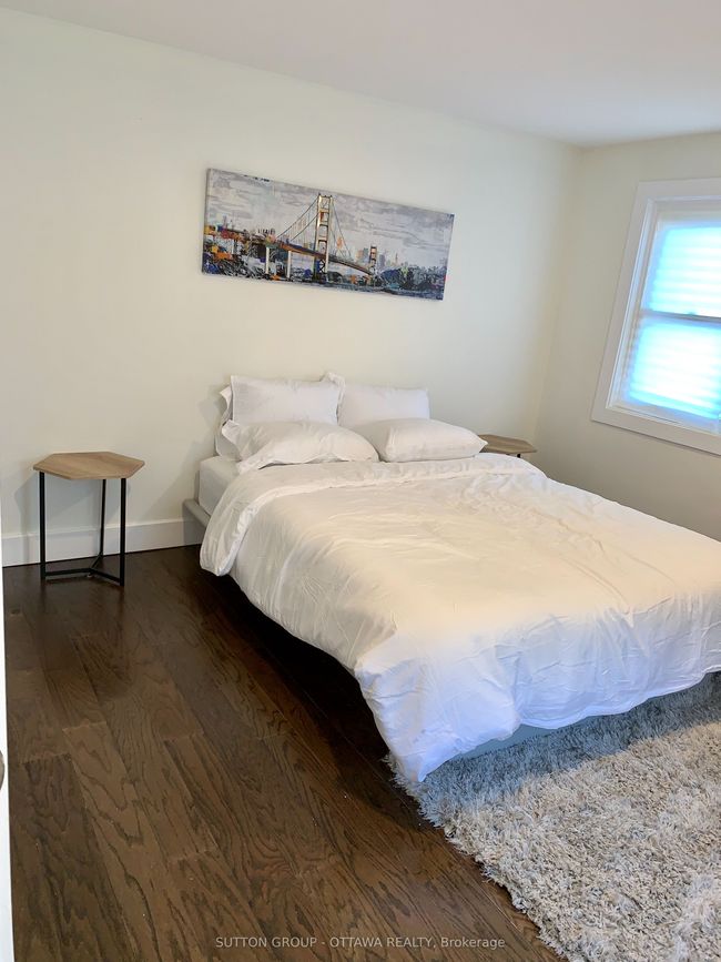 323 Montfort St, Home with 2 bedrooms, 3 bathrooms and 3 parking in Vanier ON | Image 14