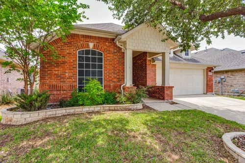 1316 Mountain Air Trl, Fort Worth, TX, 76131-5447 | Card Image