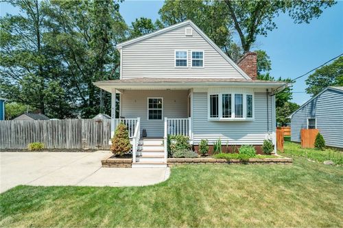 128 Colonial Ave, Cumberland, RI, 02864-5818 | Card Image