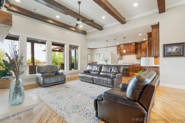 8320 E 80 Th St N, House other with 4 bedrooms, 6 bathrooms and null parking in Owasso OK | Image 13