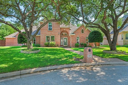 2207 Tournament Trl, Arlington, TX, 76017-3761 | Card Image