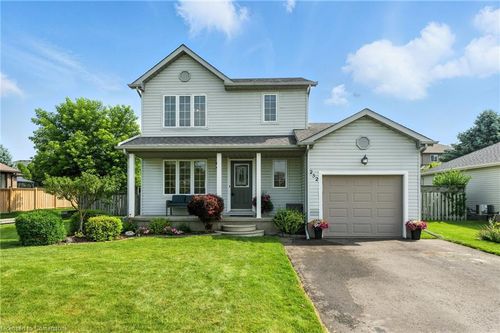 252 Fennel St, Plattsville, ON, N0J1S0 | Card Image