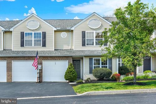 153 Peregrine Ln, HUMMELSTOWN, PA, 17036-8845 | Card Image