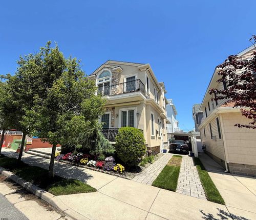 11 S Kenyon Ave, MARGATE CITY, NJ, 08402-2505 | Card Image