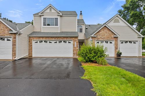 5695 Donegal Ct, Shoreview, MN, 55126-4777 | Card Image