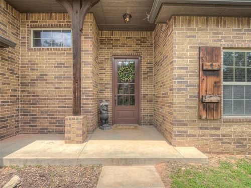 22422 Flying Hawk Trl, Luther, OK, 73054-5403 | Card Image