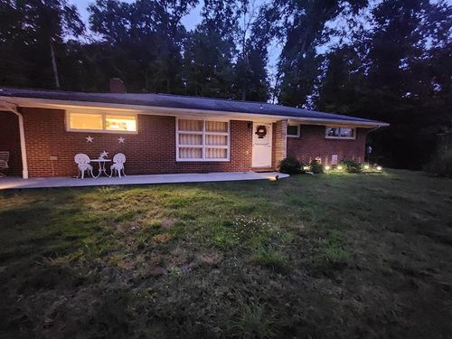 310 Grove St, Richlands, VA, 24641-2914 | Card Image