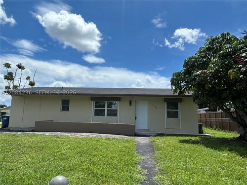 3270 Nw 196th Ln, Miami Gardens, FL, 33056-2336 | Card Image