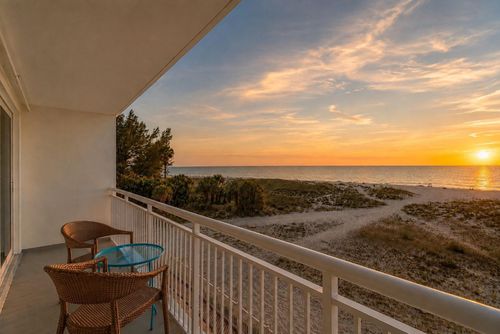 201w-10116 Gulf Blvd, TREASURE ISLAND, FL, 33706-4809 | Card Image