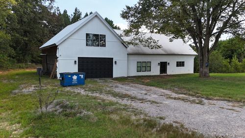 750 Mockingbird Ave, Henry, TN, 38231-3833 | Card Image