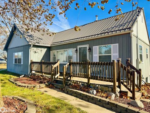 812 Lake Rd, Ottumwa, IA, 52501-9672 | Card Image