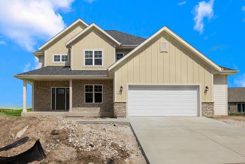 N54W19428 Kearney Lane, Menomonee Falls, WI, 53051 | Card Image