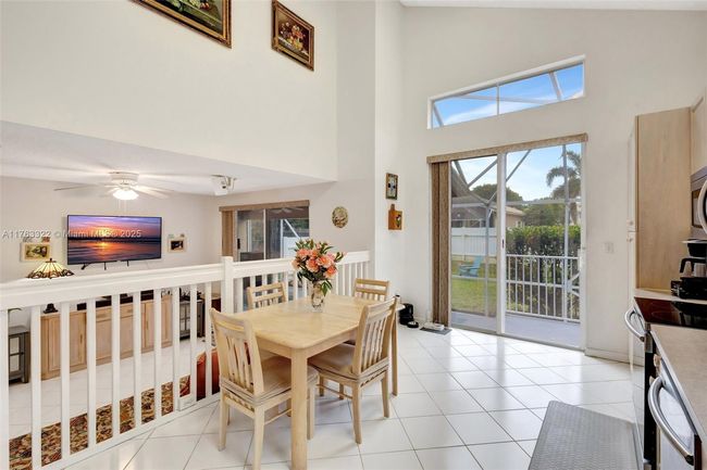 251 Saratoga Blvd E, House other with 4 bedrooms, 3 bathrooms and null parking in Royal Palm Beach FL | Image 12