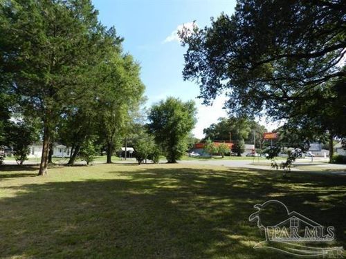 808 Cary Memorial Dr, Pensacola, FL, 32505-2830 | Card Image