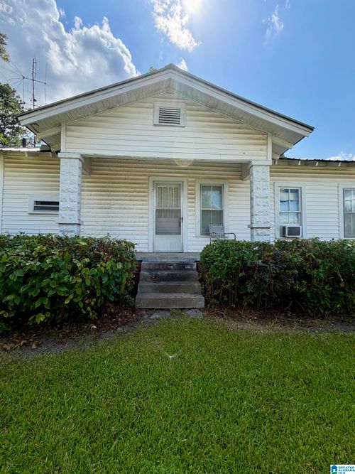 201 1st Ave, Clanton, AL, 35045-3434 | Card Image