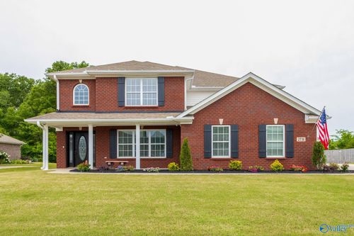 2731 Slate Dr Sw, Huntsville, AL, 35803-3421 | Card Image