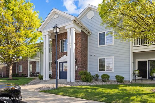 2607 Bradford Commons Dr, Louisville, KY, 40299 | Card Image