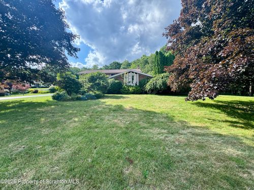 102 Kingsley Boulevard, Peckville, PA, 18452 | Card Image